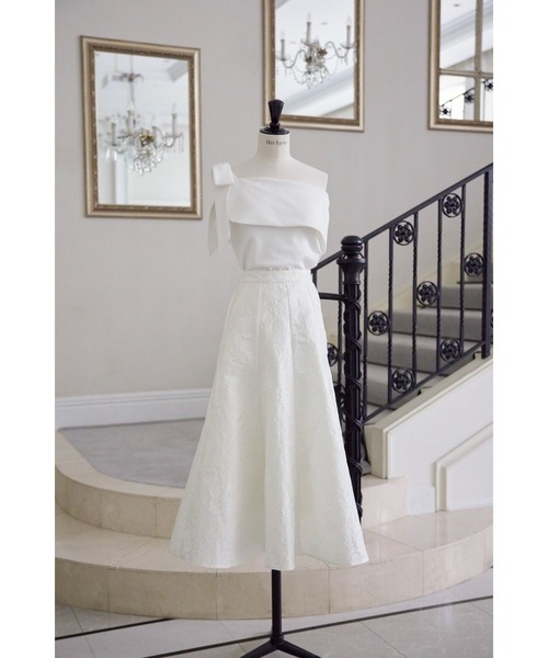 herlipto Asymmetric Ribbon Top