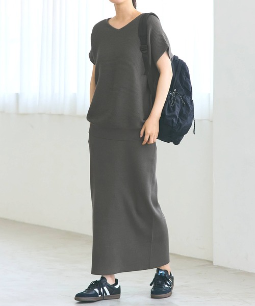 クラシックでモードな黒ワンピースセットアップ?AラインスカートO0 オンライン限定【喪服・礼服・フォーマル・春夏】タック使いのA