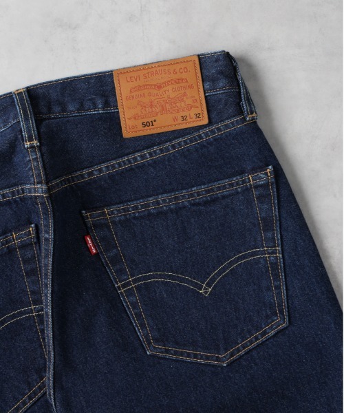 ジーンズ 「Levi's」「501」オリジナルストレート セルビッジデニムパンツ (ワンウォッシュ / セットアップ / ライトオン限定)の画像