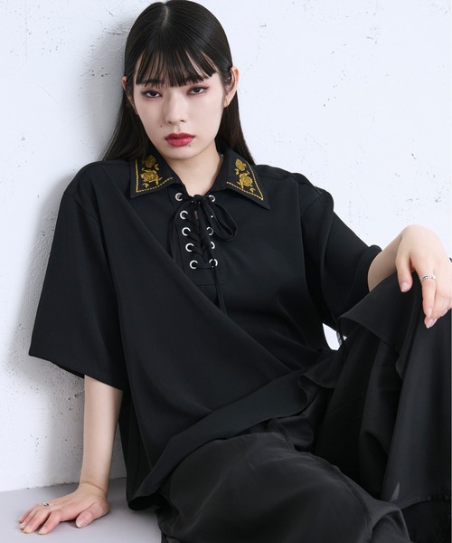 Ellno Loset シャツ 「新色追加」レースアップフラワー刺繍