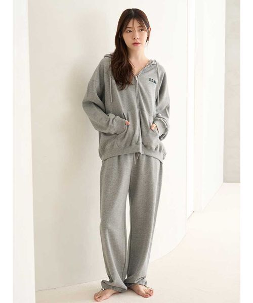 snidel  パジャマセット ルームウェア タグ付き新品未使用 SNIDEL HOME パジャマ ルームウェア 「SNIDEL × 新木優子」スウェット