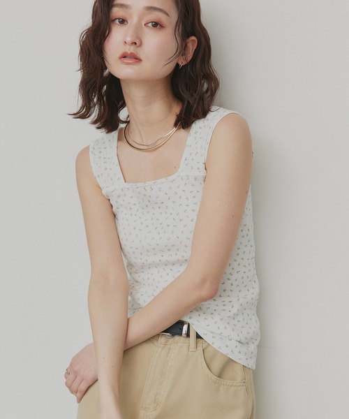 美品★45R 45rpm 綿100% 小花柄ノースリーブ タンクトップ 3 美品☆45R 45rpm 綿100% 小花柄ノースリーブ タンクトップ 3 - メルカリ