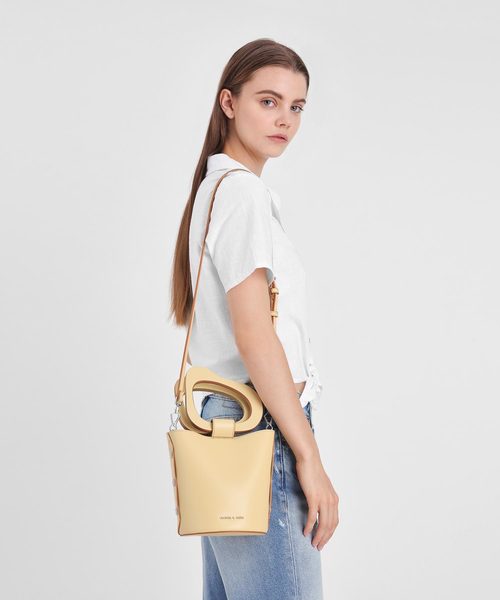 CHARLES ＆ KEITH（チャールズ&キース） ショルダーバッグ バッグ