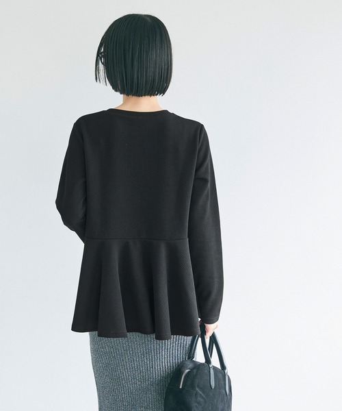 coca tシャツ エンボス加工裾フレアトップス レディース