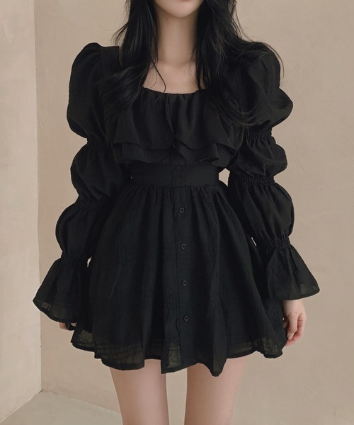 新品 フリル付き黒ミニワンピース Girly Doll ワンピース フリルギャザーミニワンピース
