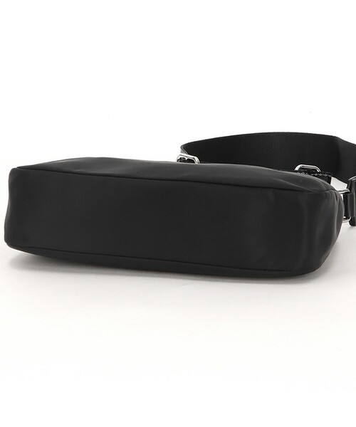 LACOSTE（ラコステ） ショルダーバッグ FREE ブラック レディース