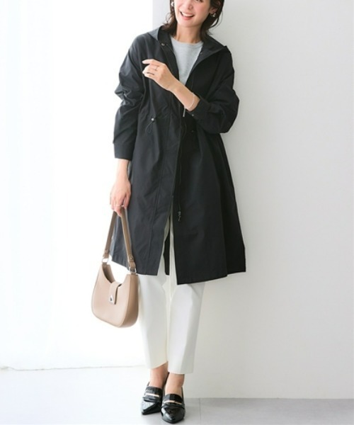 【美品・人気モデル】プラダ☆ダッフルコート フーデッド ナイロン Lサイズ 7days Life Styling ダッフルコート コート 防花粉ドロストロング