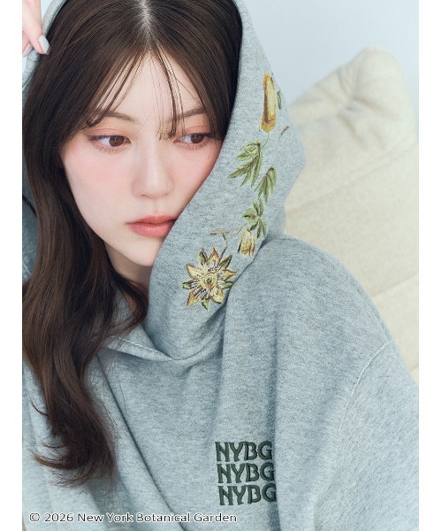 SNIDEL（スナイデル） パーカー NYBG エンブロイダリーフーディー