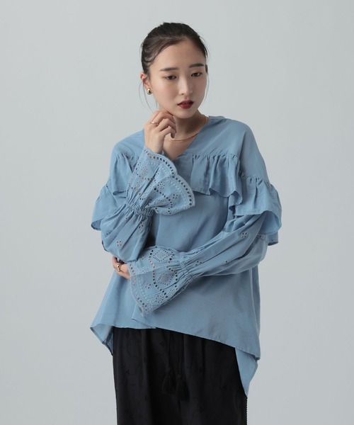 カットワーク刺繍Vネックブラウス     サイズ1           345. LEPSIM（レプシィム） ブラウス シャツ カットワーク刺繍長袖ブラウス