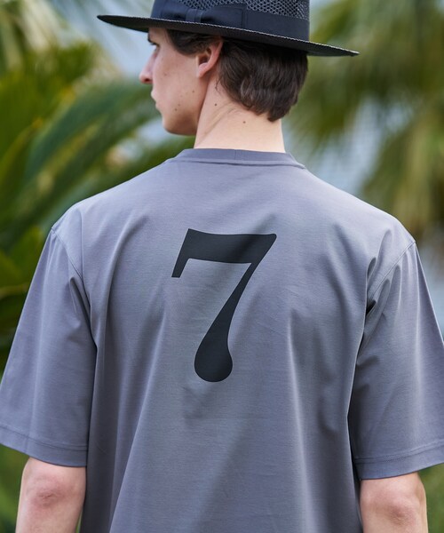 TAKEO KIKUCHI（タケオキクチ） tシャツ 「BOWLER HAT LABEL」アイス