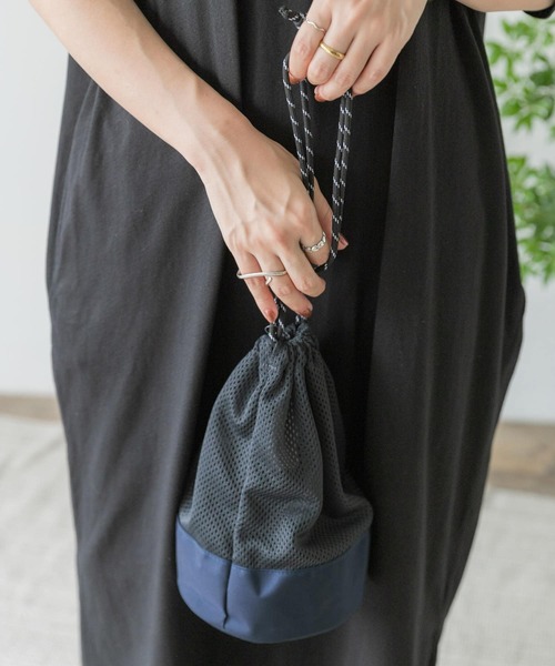 ITEMS URBANRESEARCH ショルダーバッグ メッシュ ドロスト巾着