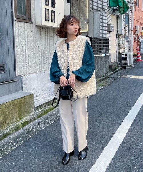 シープジップ フェイクファーベスト お値下げしました╰(*´︶`*)╯♡ feepur ベスト フェイクシープファーベスト : ZOZOTOWN Yahoo!店