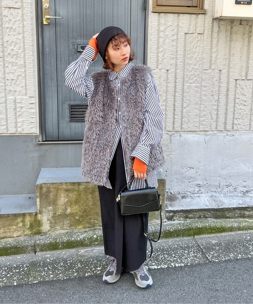 シープジップ フェイクファーベスト お値下げしました╰(*´︶`*)╯♡ feepur ベスト フェイクシープファーベスト : ZOZOTOWN Yahoo!店