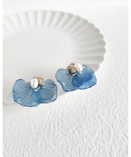 TONE（トネ） ピアス 「Tresor」花びらクリスタル ピアス/淡水パール