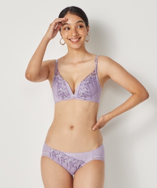 【新品未使用】ブルーミングフラワーブラトップ SUKALA】ブルーミングフラワーブラトップ(Sサイズ アイボリー・クリア