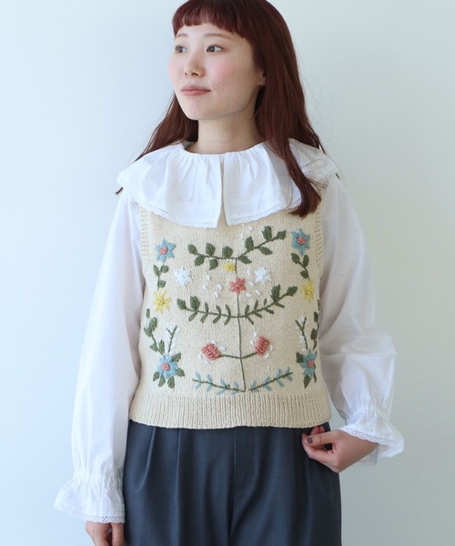 24SS bulle de savon ネパールハンドニット クロシェ ベスト bulle de savon ベスト ジレ ○ネパールハンドニット 花束刺繍