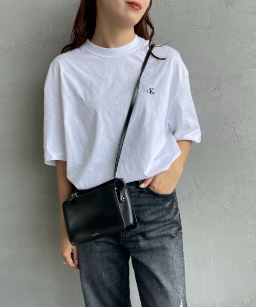 売れ筋商品|||カルバンクライン Tシャツ レディース トップス EMBROIDERY V NECK - Basic T-shirt - black Tシャツ - インスティテューショナルストレートTシャツ