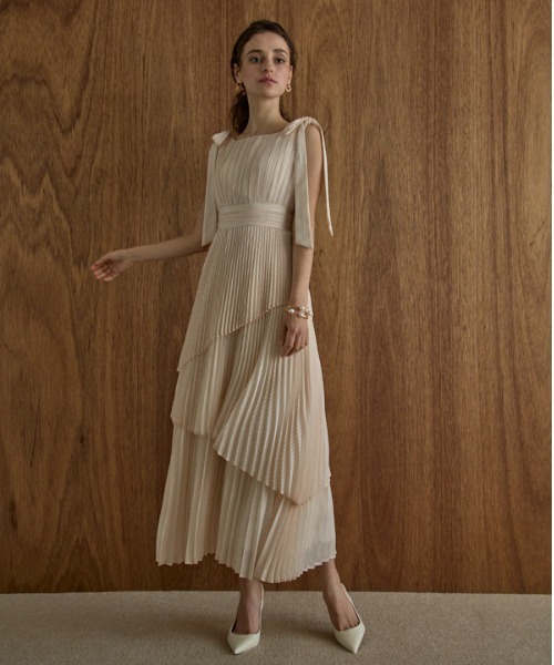 ERADIE アイボリー プリーツティアードドレス ERADIE（エラディエ） ワンピース Pleated tiered dress プリーツ