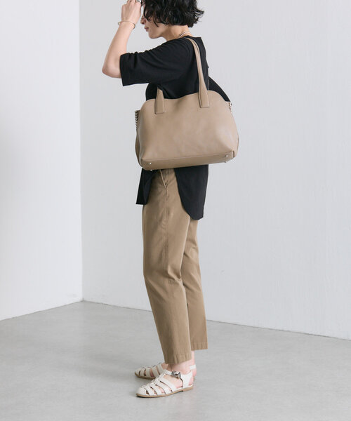 ear PAPILLONNER（イア パピヨネ） トートバッグ スタッズ仕切りトート