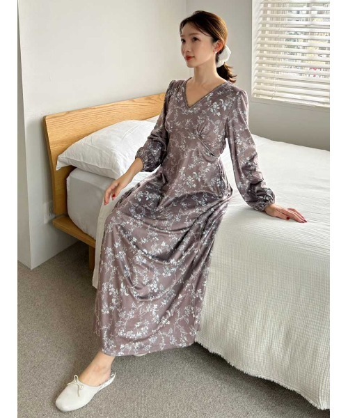 SNIDEL HOME パジャマ ルームウェア シルキーフリースワンピース