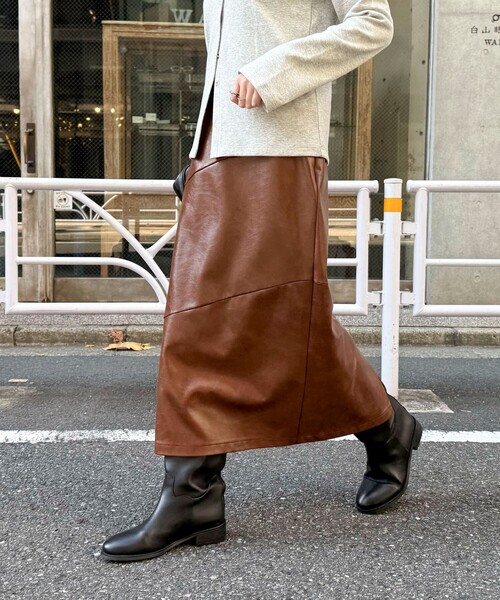 美品　エルメス　スカート　36ブラウン系 牛革　レザー 美品 エルメス スカート 36ブラウン系 牛革 レザー エルメス 22SS