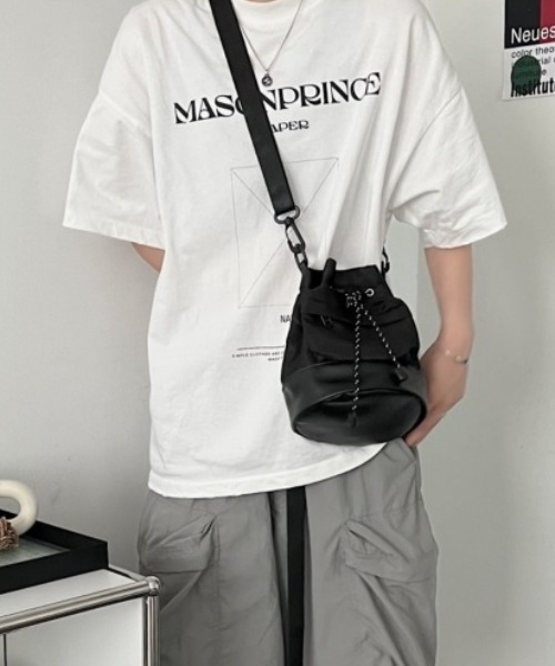 ブラック ナイロン 巾着型バッグ 51OMYQKXJkL._AC_SX425_.jpg