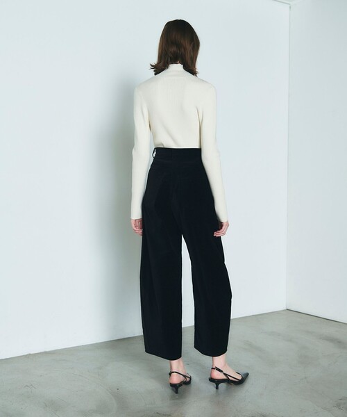 GRACE CONTINENTAL ビジュー　スウェットパンツ GRACE CONTINENTAL パンツ 別珍コクーンパンツ レディース