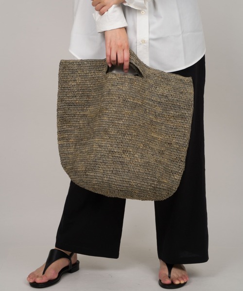 MADE IN MADA☆ 円筒形かごバッグ☆グレー・新品・未使用に近い MADE IN MADA 「MADE MADA」 かごバッグ FREE グレー レディース