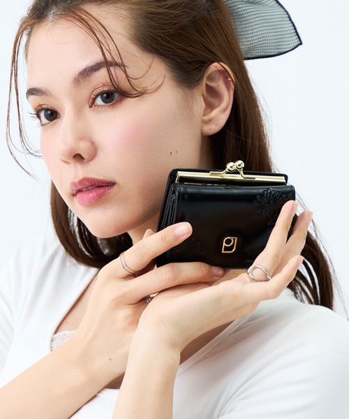 PAUL & JOE ACCESSOIRES（ポールアンドジョーアクセソワ） 財布 PAUL