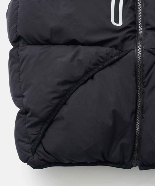 and wander（アンドワンダー） ダウンベスト ベスト 「Gramicci×and