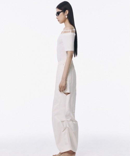 STRAP OFFSHOULDER/ストラップオフショルダー（Tシャツ