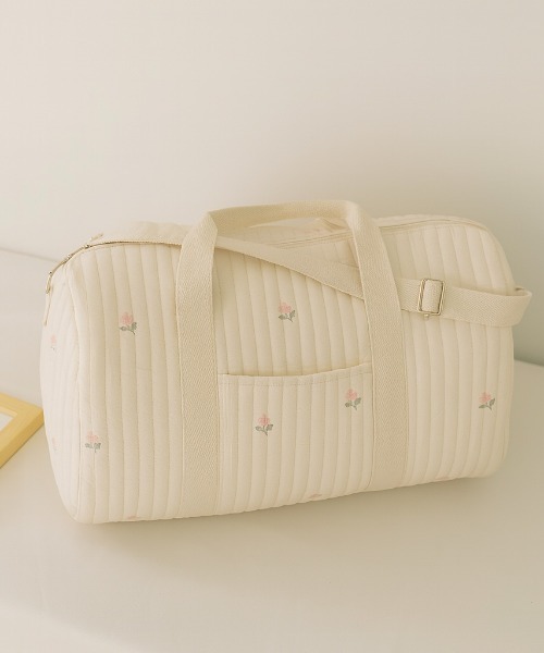 ボストンバッグ 「大容量」総柄刺繍 キルティング ボストン トラベル
