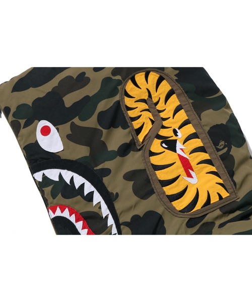 A BATHING APE（アベイシングエイプ） ダウンジャケット ダウン 1ST
