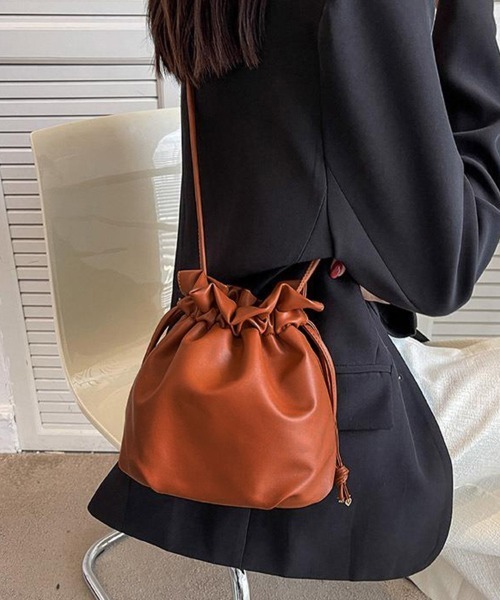 ショルダーバッグ バッグ ミニマルデザインPUレザー巾着バッグ