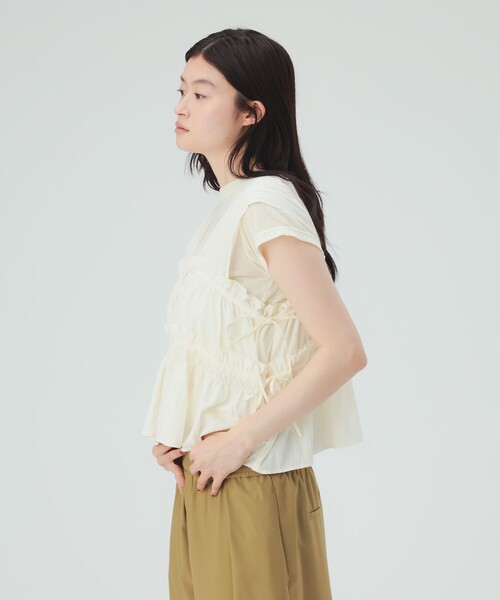 Ray BEAMS シャーリング リボン ブラウス　レイビームス Ray BEAMS（レイビームス）の「Ray BEAMS / シャーリング リボン