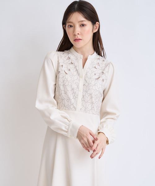 ノエラ　花刺繍　トップス　新作 NOELA｜ノエラのトップス（花柄・ボタニカル柄）通販 - ZOZOTOWN