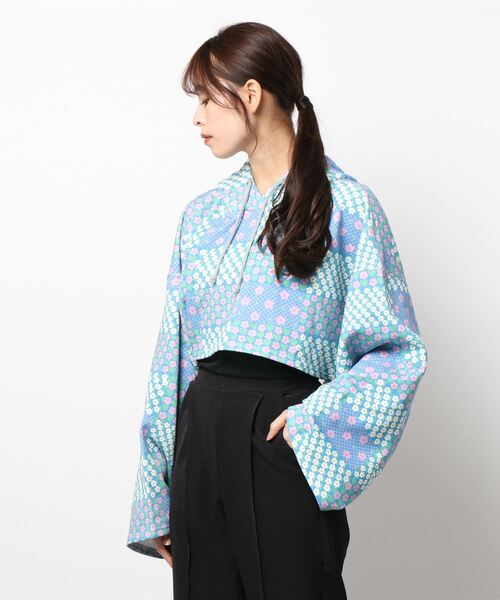 パーカー 「moyan ecri」オーガニックコットン使用”SAKURAプリント”ワイドスリーブクロップド裏毛パーカー「SAKURA SERIES」 セール】<moyan ecri>オーガニックコットン使用”SAKURAプリント
