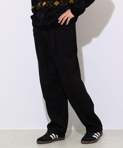 【極美品】BEAMS PLUS 1タック テーパード トラウザーズ パンツ M 極美品】BEAMS PLUS 1タック テーパード トラウザーズ パンツ M