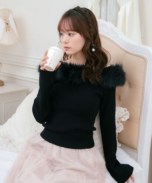 Emsexcite（エムズエキサイト） ニット セーター ファーオフショルNTPO