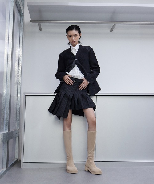 最終値下げ【新品同様】CHARLES&KEITH チャンキーヒールロングブーツ チャンキーソール ロングブーツ - ブラック | CHARLES & KEITH