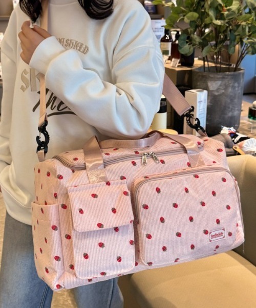 ボストンバッグ 「大容量」イチゴ柄 コーデュロイ ボストン トラベル