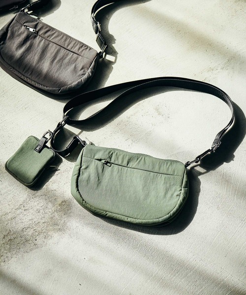 LAKOLE（ラコレ） ショルダーバッグ ポーチ付きパデットミニショルダー