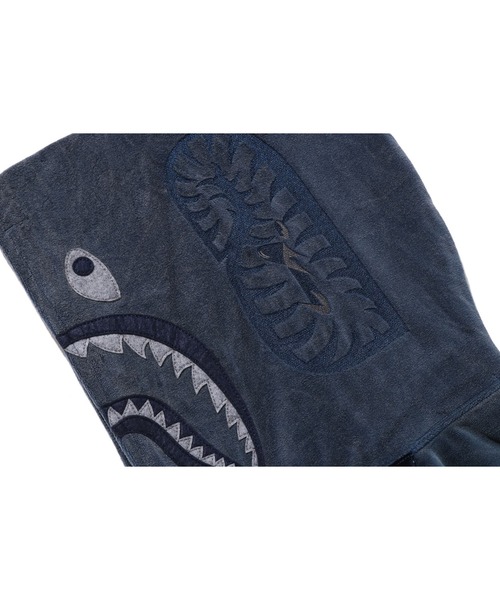 A BATHING APE（アベイシングエイプ） パーカー SNOW WASH SHARK