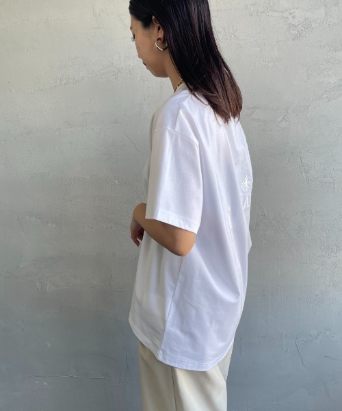 「TATRAS」 半袖Tシャツ 1 ホワイト レディースの画像