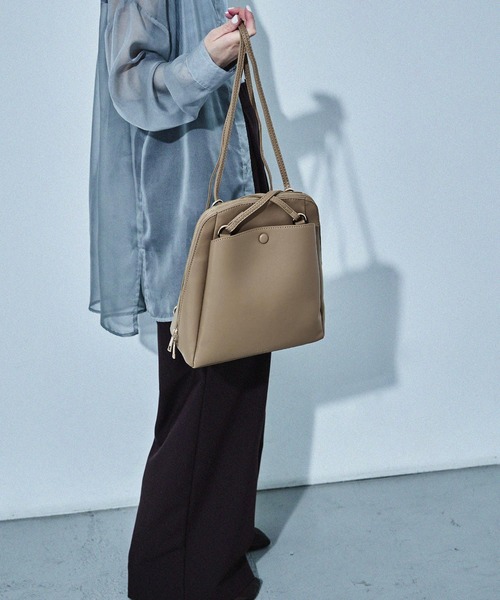 「HUNDRED」 2WAYバッグ ONE SIZE アイボリー レディース_画像3