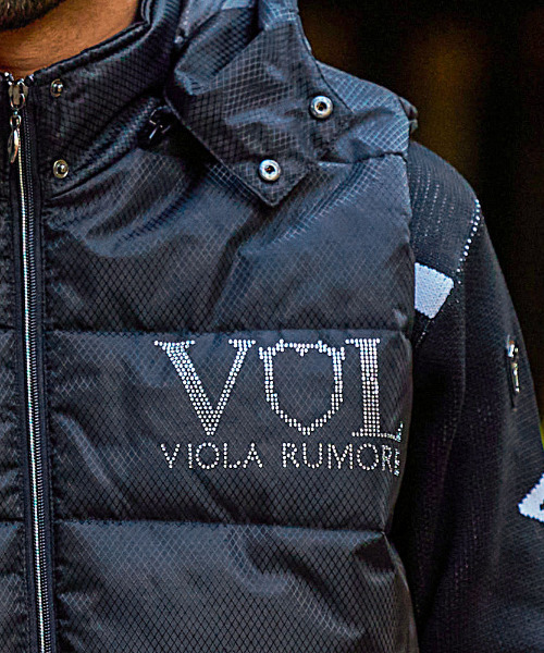 VＩＯＬＡ黒ベスト、フード付き〜新品未使用品〜定価17380円サイズＬ VIOLA ダウンベスト ベスト 「VIOLA rumore/ヴィオラ ルモーレ