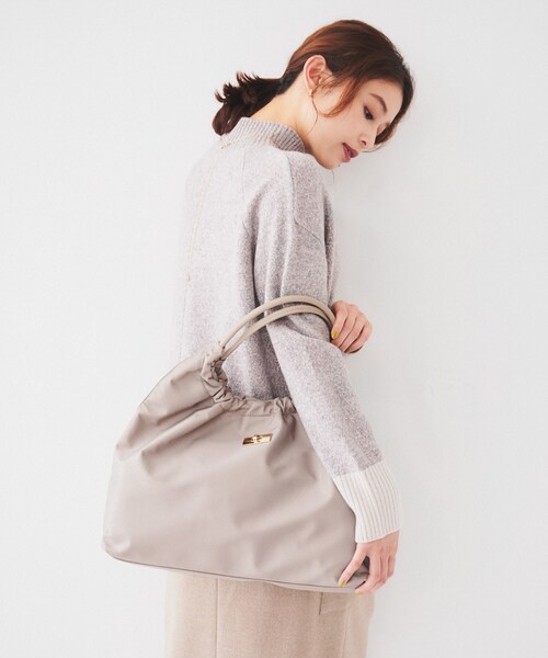 UNTITLED トートバッグ 軽やかナイロンフラットトート