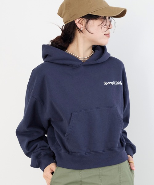 パーカー 「SPORTY ＆ RICH」クロップドフーディ-Cropped Hoodie レディース