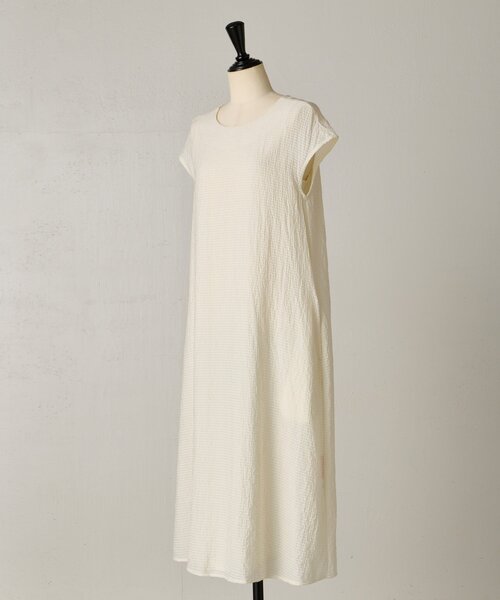 「BEARDSLEY」 半袖ワンピース 1 ベージュ レディースの画像