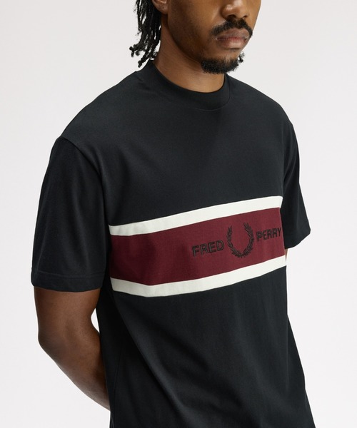 FRED PERRY（フレッドペリー） tシャツ Embroidered Panel T-Shirt